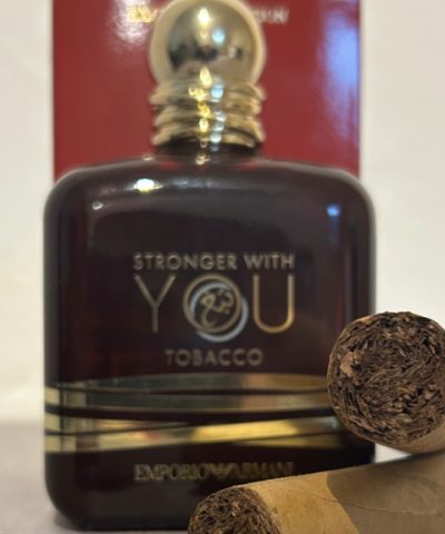 خرید عطر استرانگر ویت یو توباکو