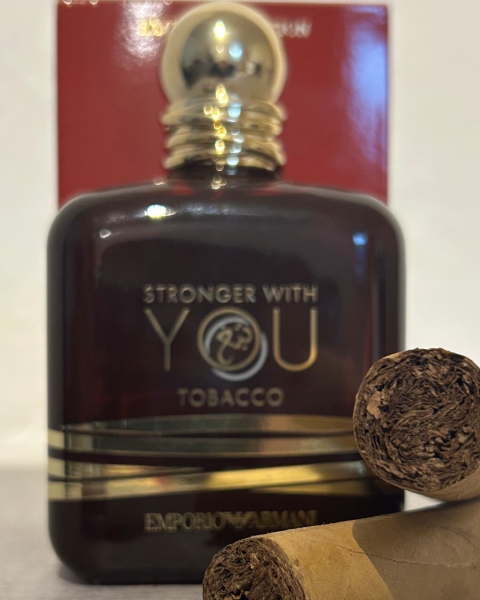 خرید عطر استرانگر ویت یو توباکو